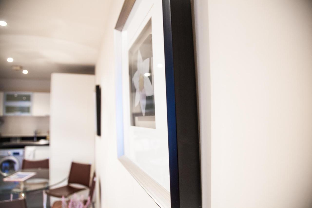 Canary Wharf Retreat - Serviced Apartments 런던 외부 사진