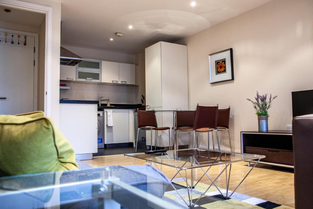 Canary Wharf Retreat - Serviced Apartments 런던 외부 사진